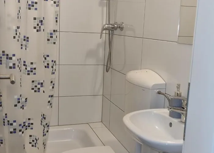 Km4 With Terrace برلين